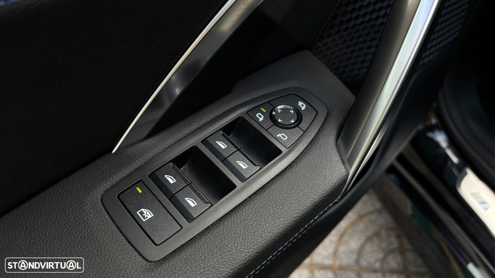 BMW iX1 xDrive30 M Sport Pack - 23