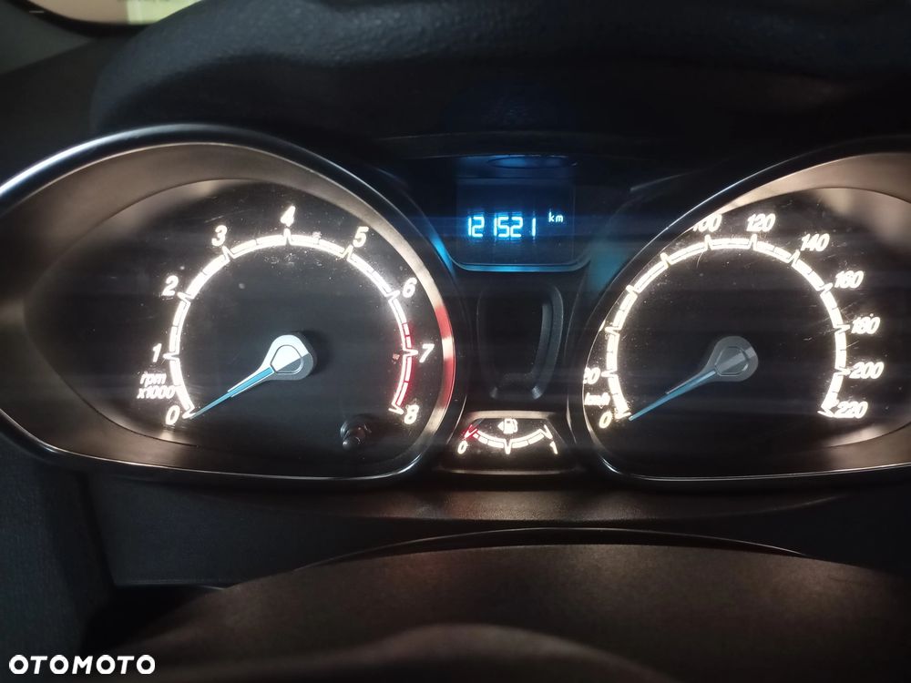 Ford Fiesta - 10