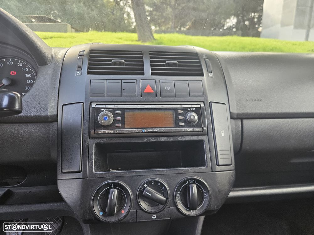 VW Polo 1.2 Confortline - 18