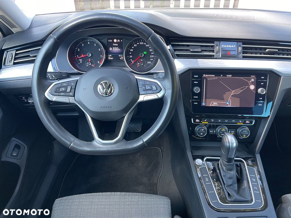 Volkswagen Passat 2.0 TSI Business DSG - 9