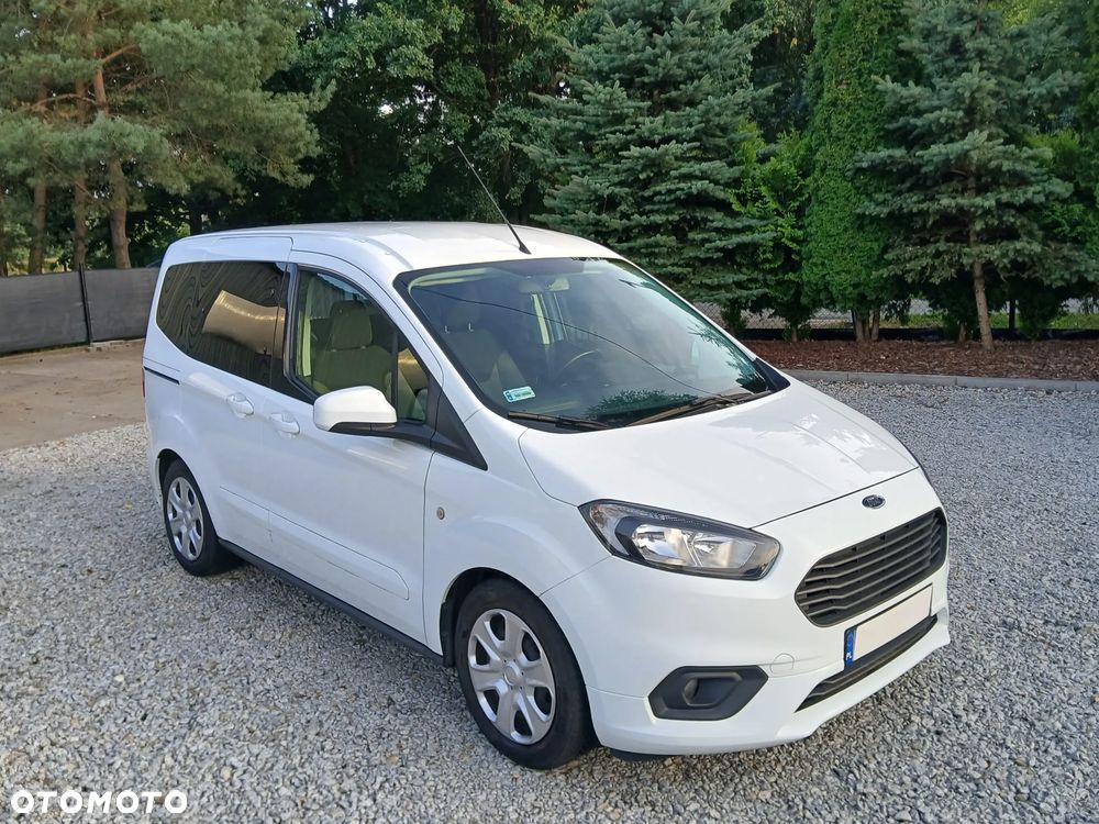 Ford Tourneo Courier 1.5 TDCi Trend - 12