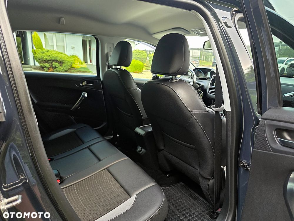 Peugeot 2008 PureTech 82 Allure - 10