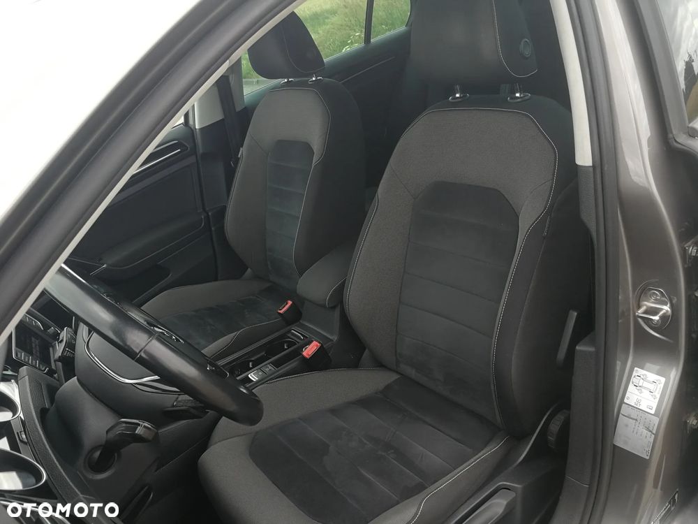 Volkswagen Golf 1.4 TSI BMT Highline DSG - 9