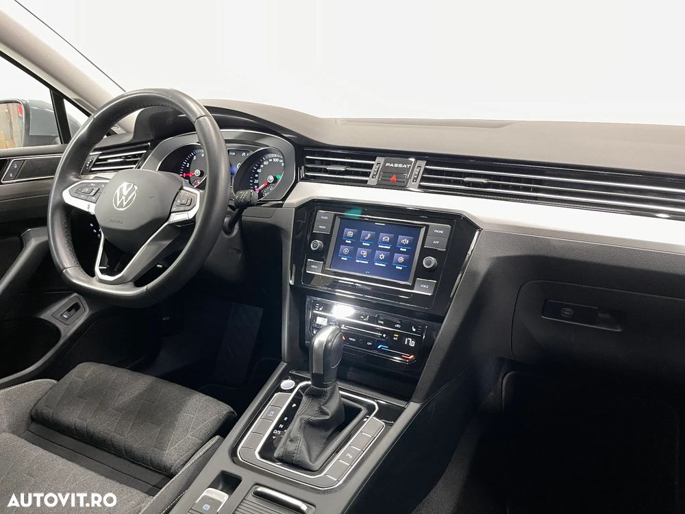 Volkswagen Passat 1.5 TSI ACT DSG Comfortline - 9