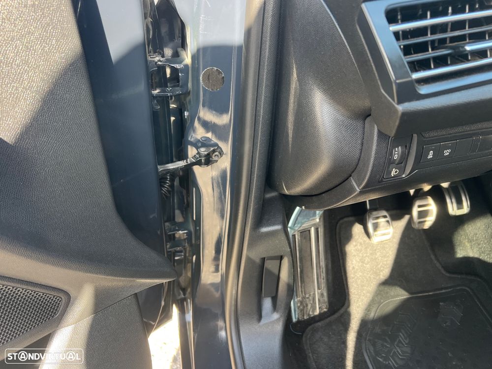 Peugeot 308 1.6 BlueHDi Allure J17 - 23