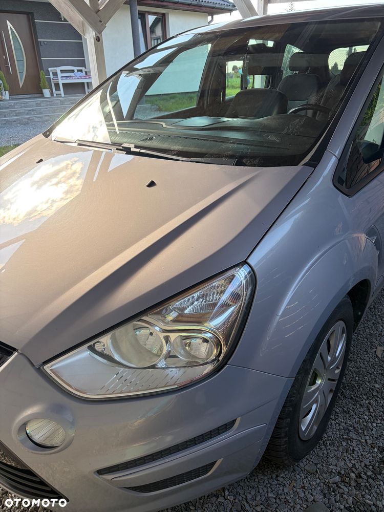 Ford S-Max - 14