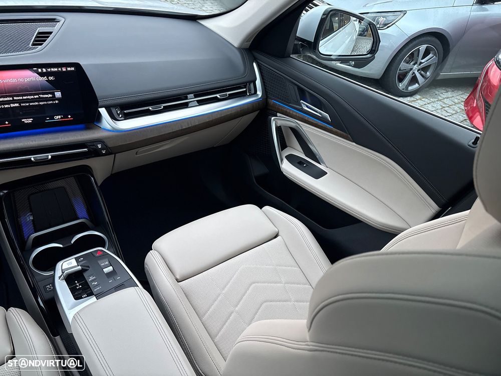 BMW iX1 xDrive30 xLine - 48