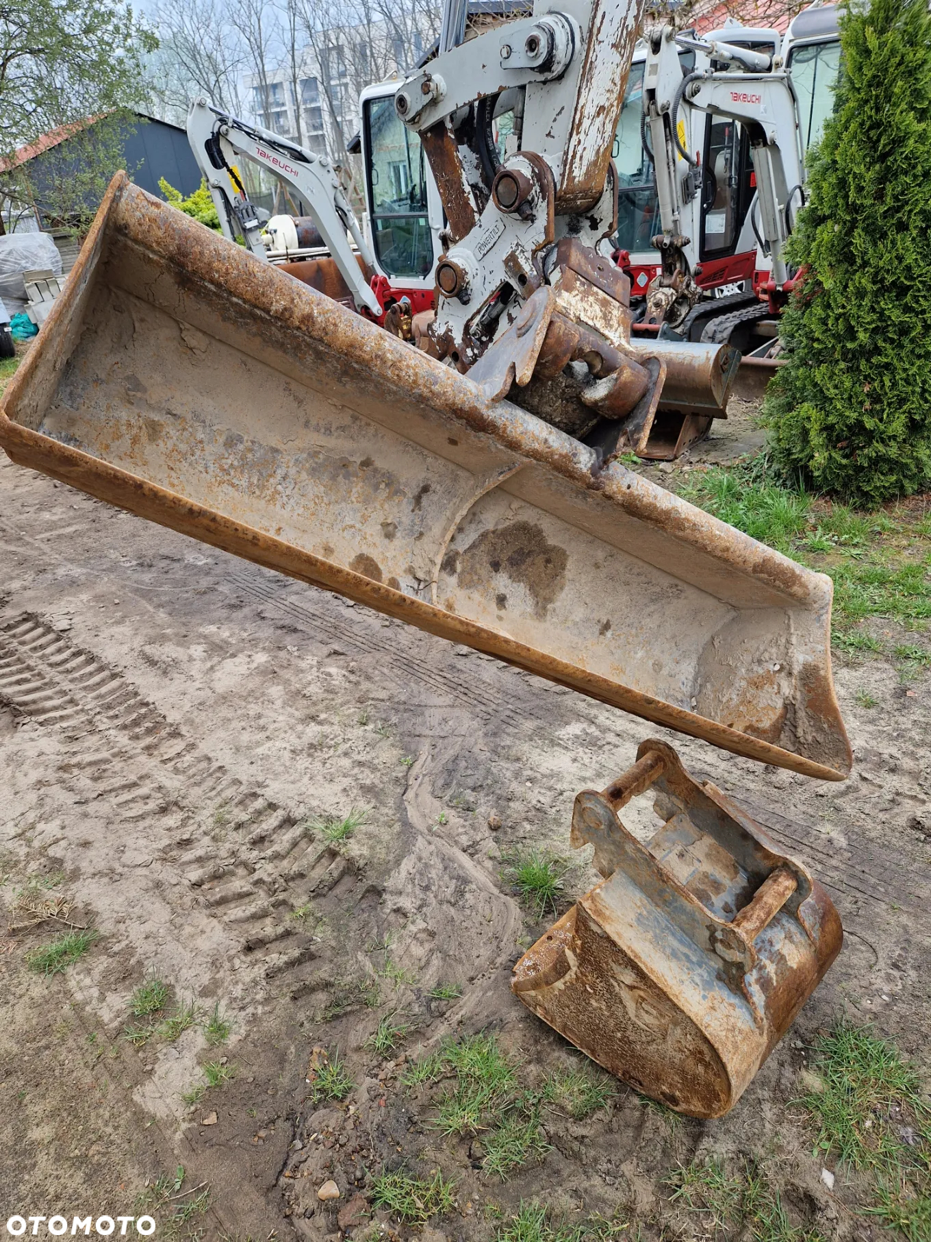 Takeuchi TB240 - 16