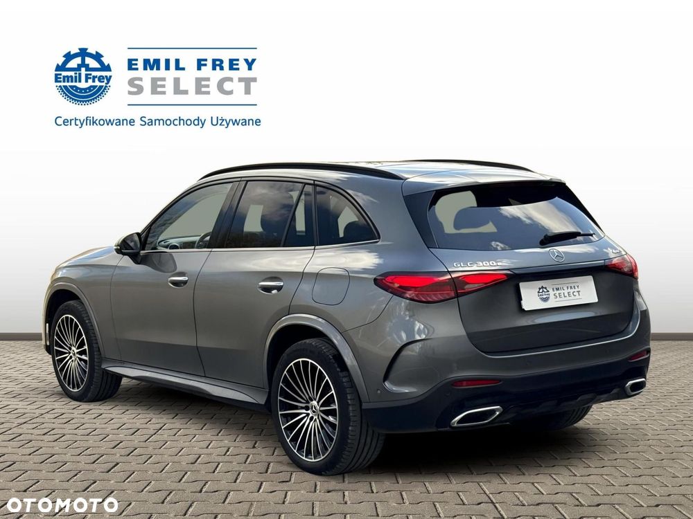 Mercedes-Benz GLC - 4