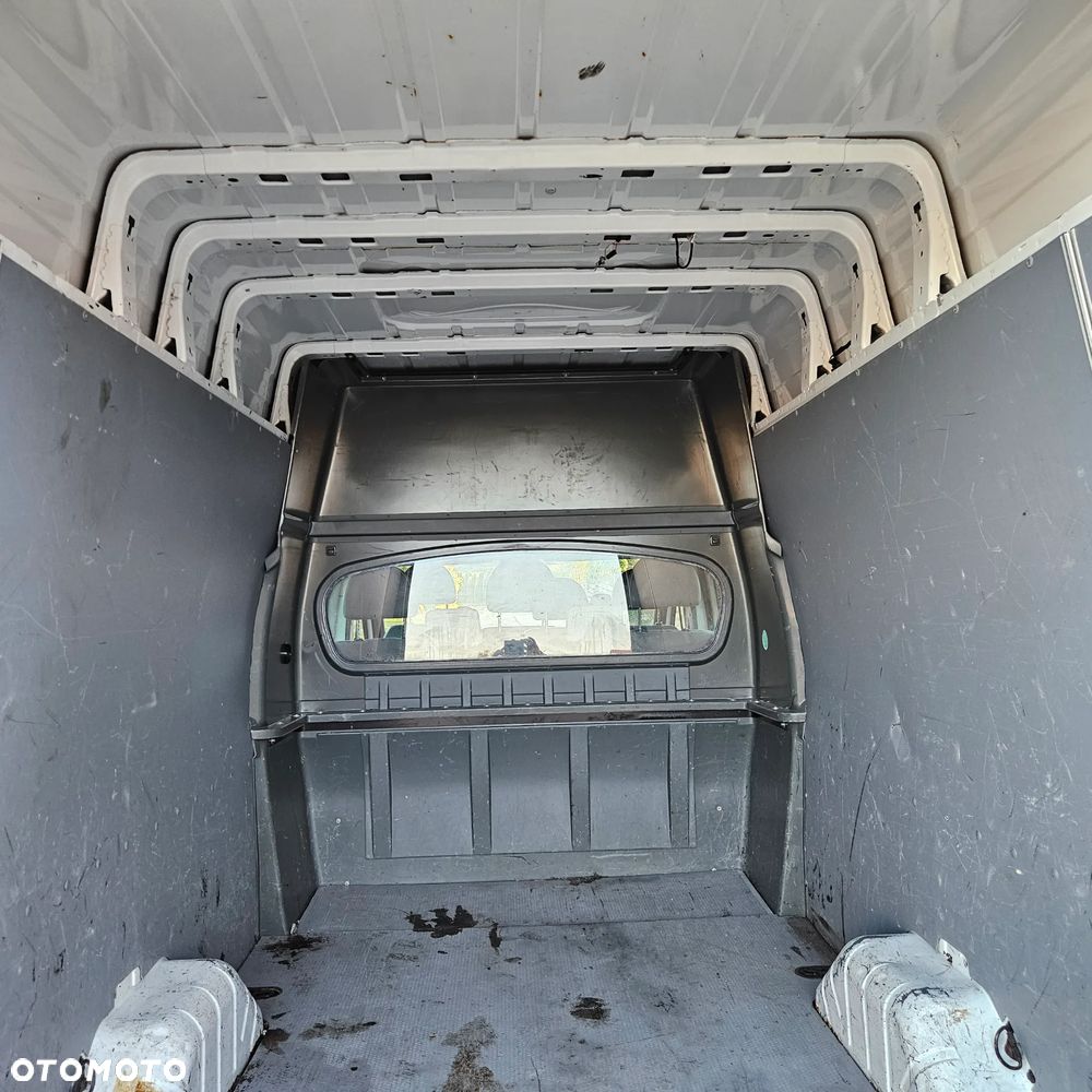 Ford Transit - 26
