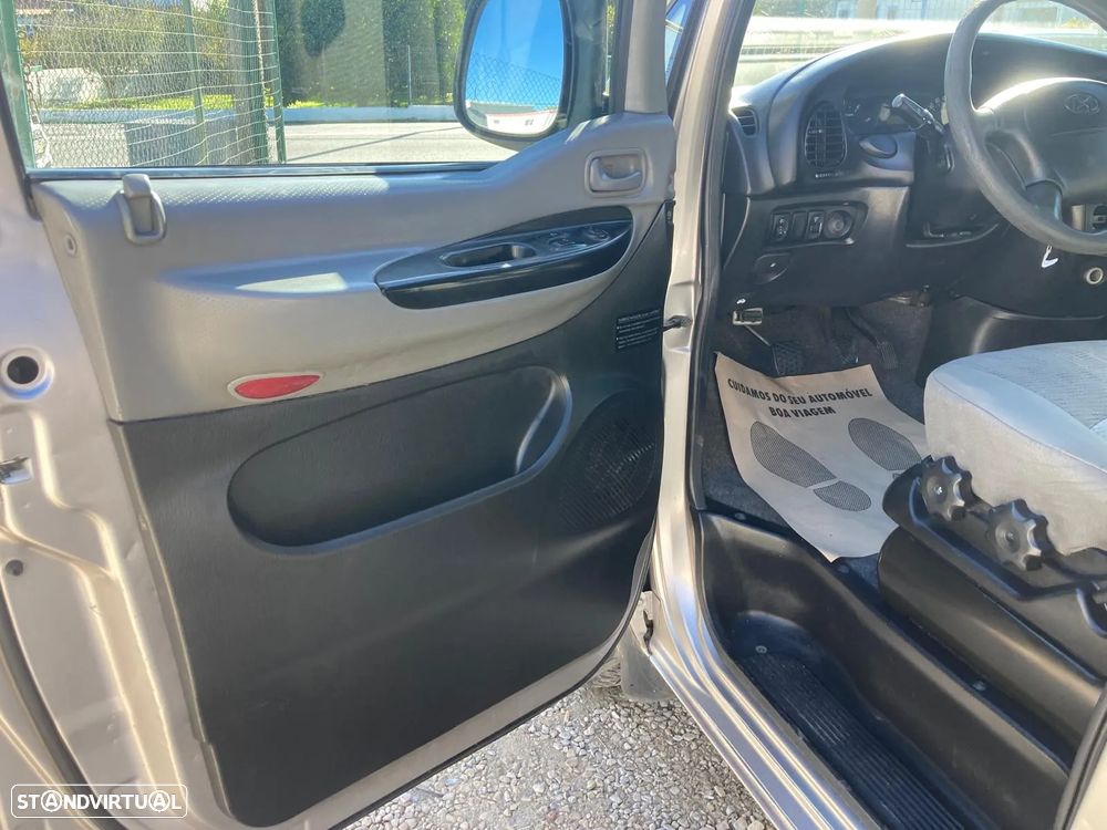 Hyundai H-1 Starex H1 2.5 CRDi SV Longo - 8