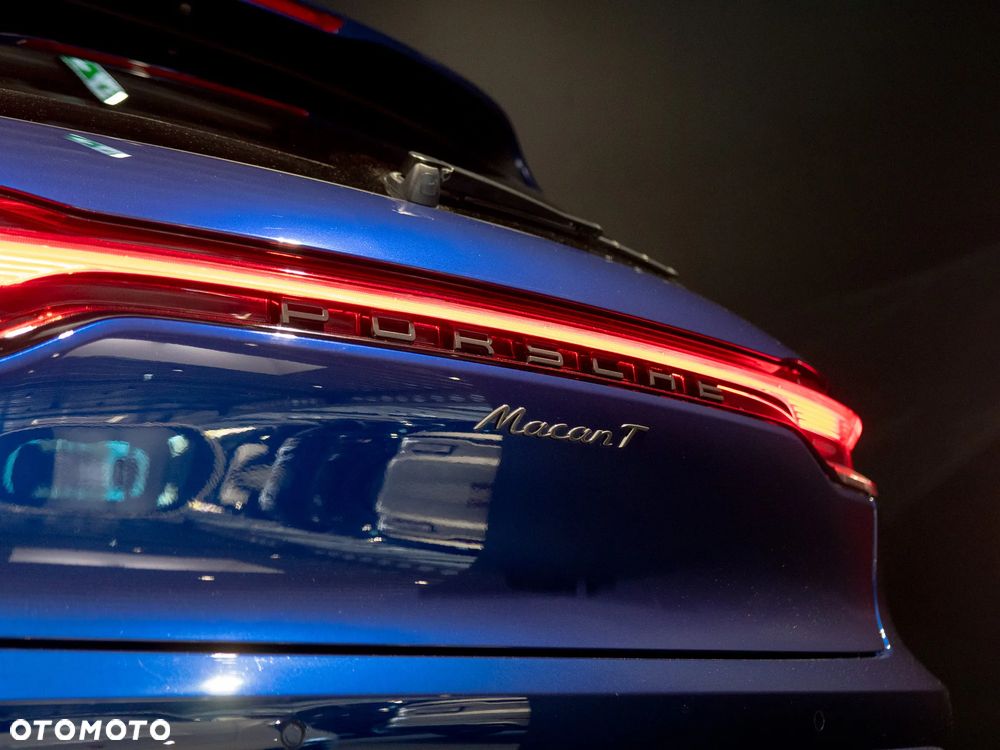 Porsche Macan T - 16