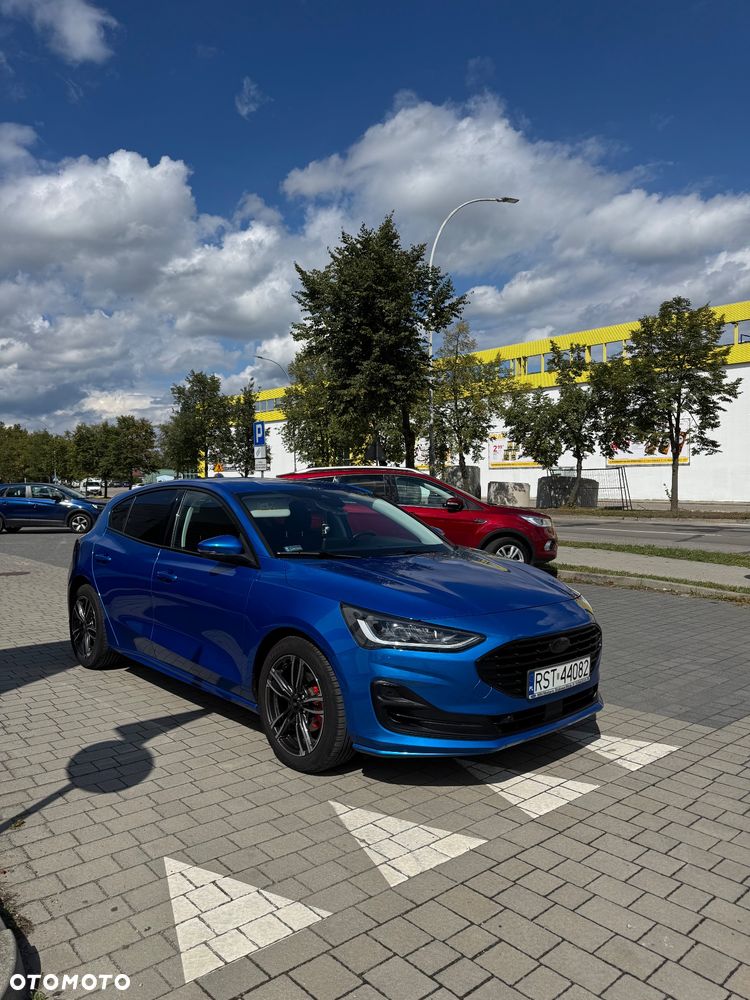 Ford Focus 1.0 EcoBoost Titanium Business - 1