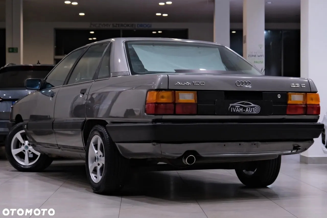 Audi 100 2.3 E - 13