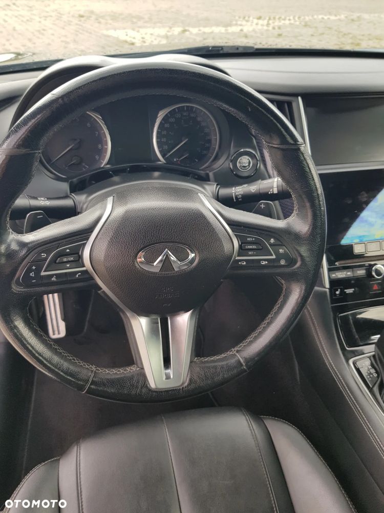 Infiniti Q60 - 9