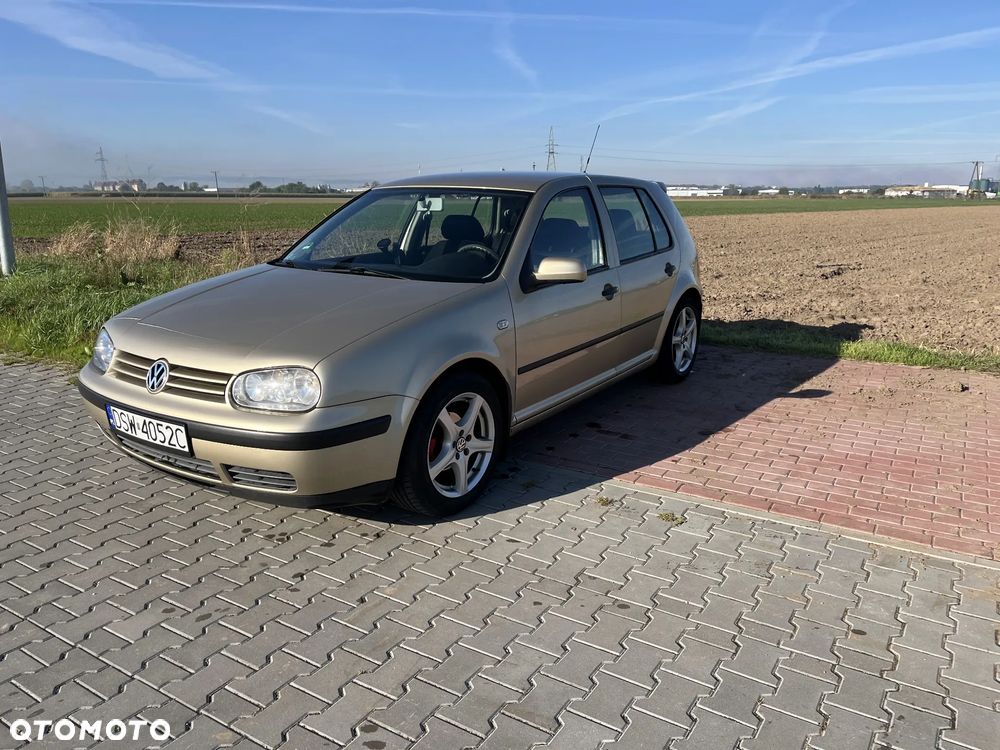 Volkswagen Golf IV 1.4 16V Basis - 2