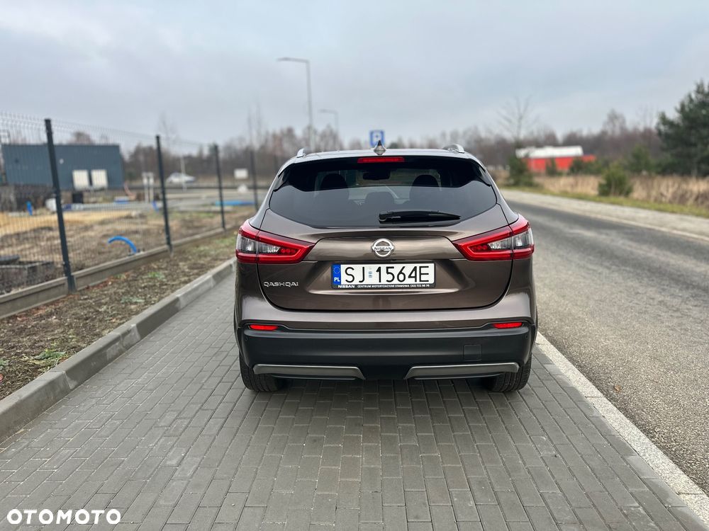 Nissan Qashqai 1.3 DIG-T N-Connecta DCT - 5