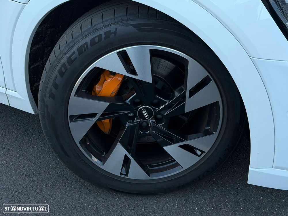 Audi e-tron 50 quattro S line - 11