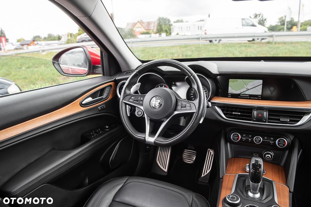 Alfa Romeo Stelvio - 31