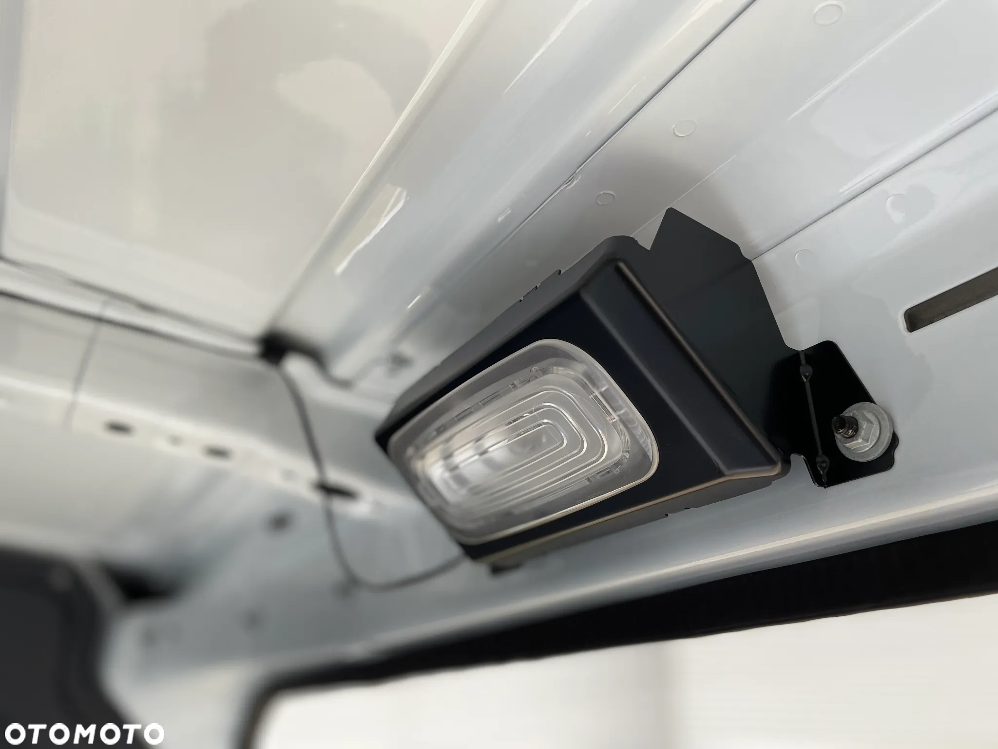 Mercedes-Benz Sprinter 317 Furgon L4H2 od ręki - 10