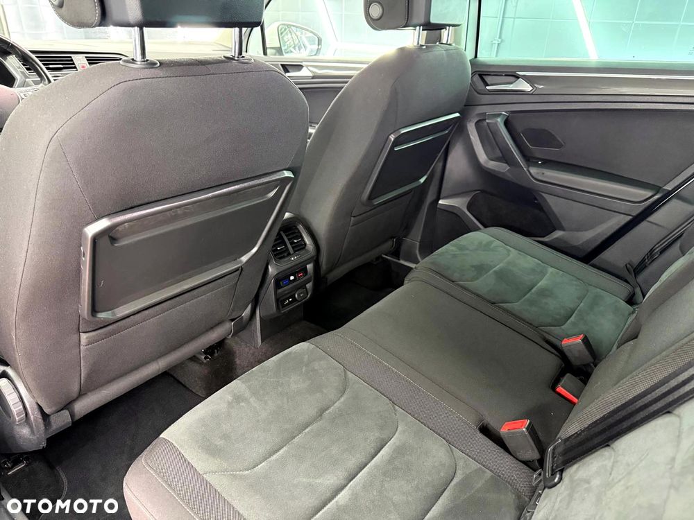 Volkswagen Tiguan 2.0 TDI SCR 4MOTION DSG Highline - 28