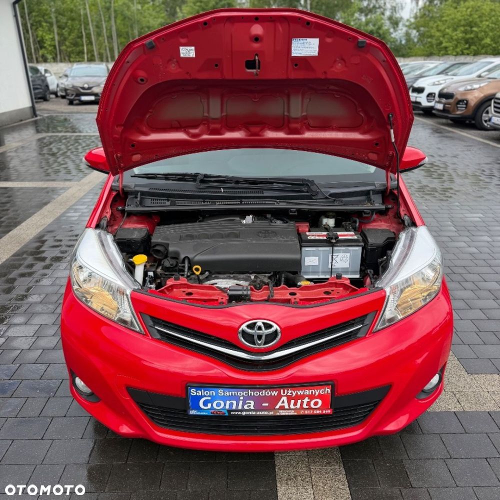 Toyota Yaris 1.33 Selection Platinum - 11