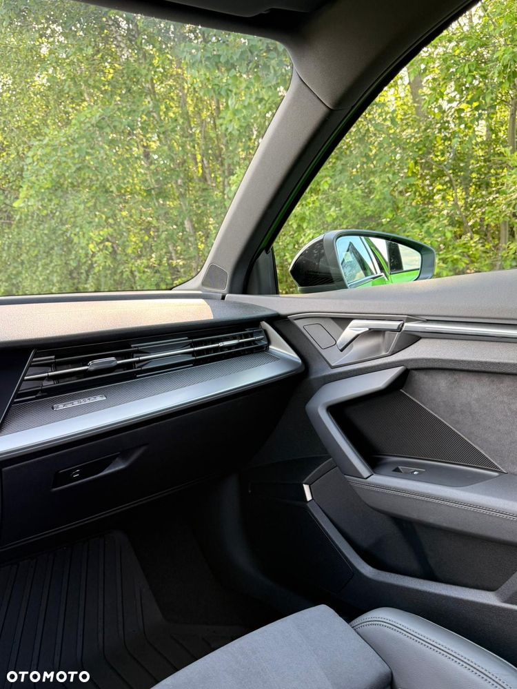 Audi RS3 Limousine - 22