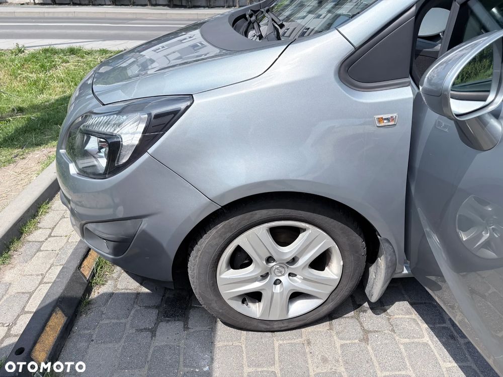 Opel Meriva 1.4 Cosmo - 22