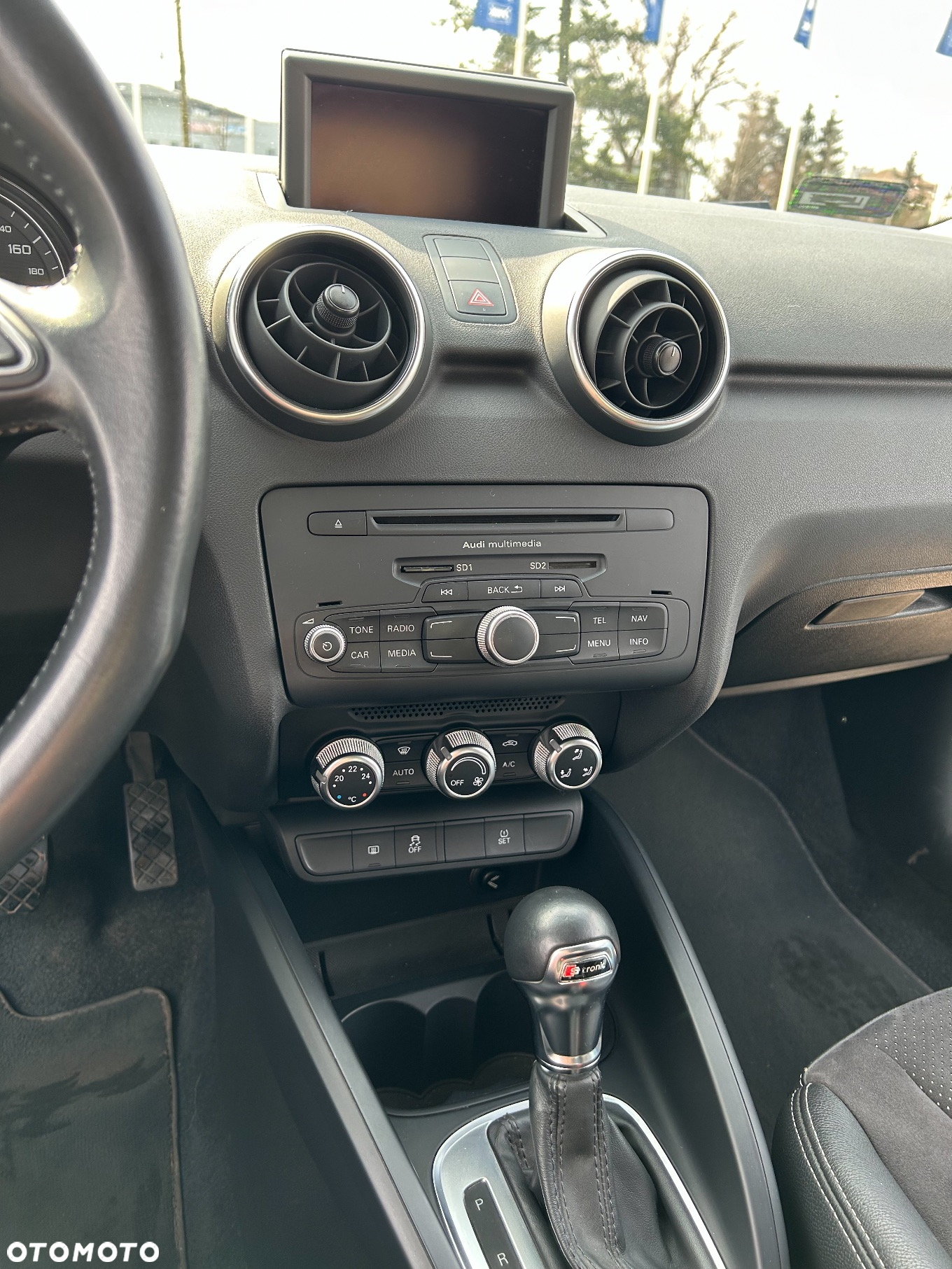 Audi A1 1.6 TDI Attraction S tronic - 9