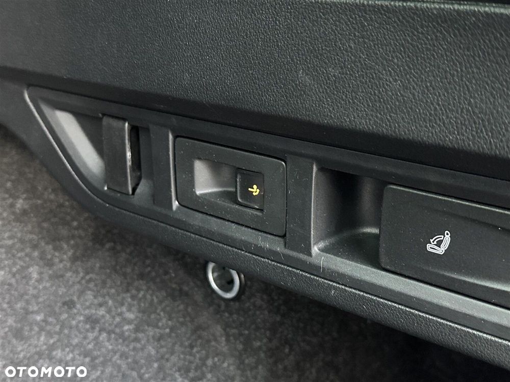 Skoda Octavia 2.0 TDI RS DSG - 33