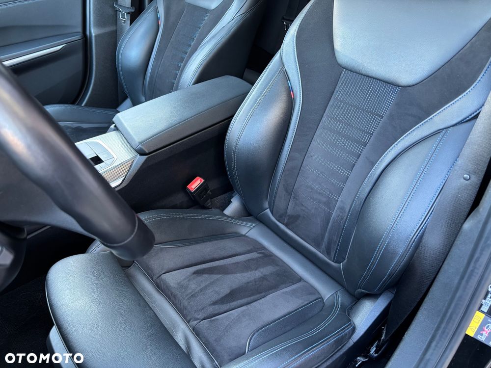 BMW Seria 3 330e xDrive M Sport - 15