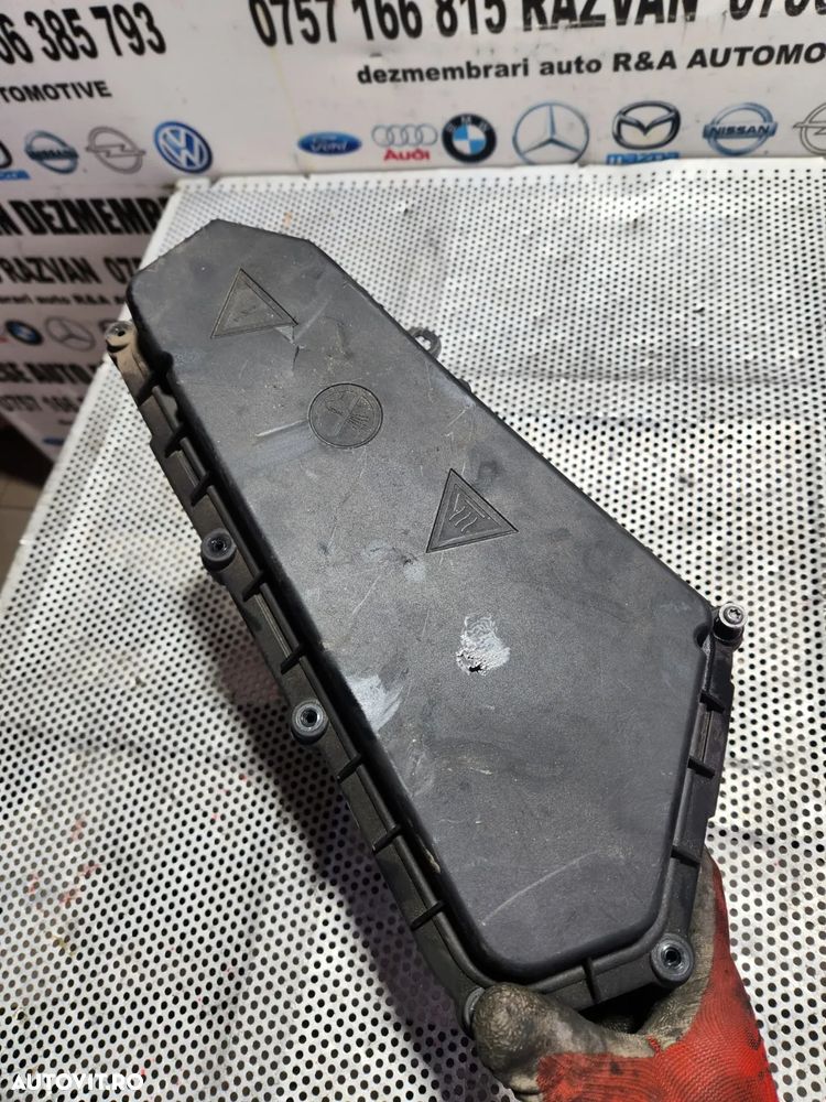 Carcasa Calculator Motor ECU Bmw Seria 4 F32 F33 F36 CAPAC FISURAT Motor N47D20D Dezmembrez Bmw Ser - 3