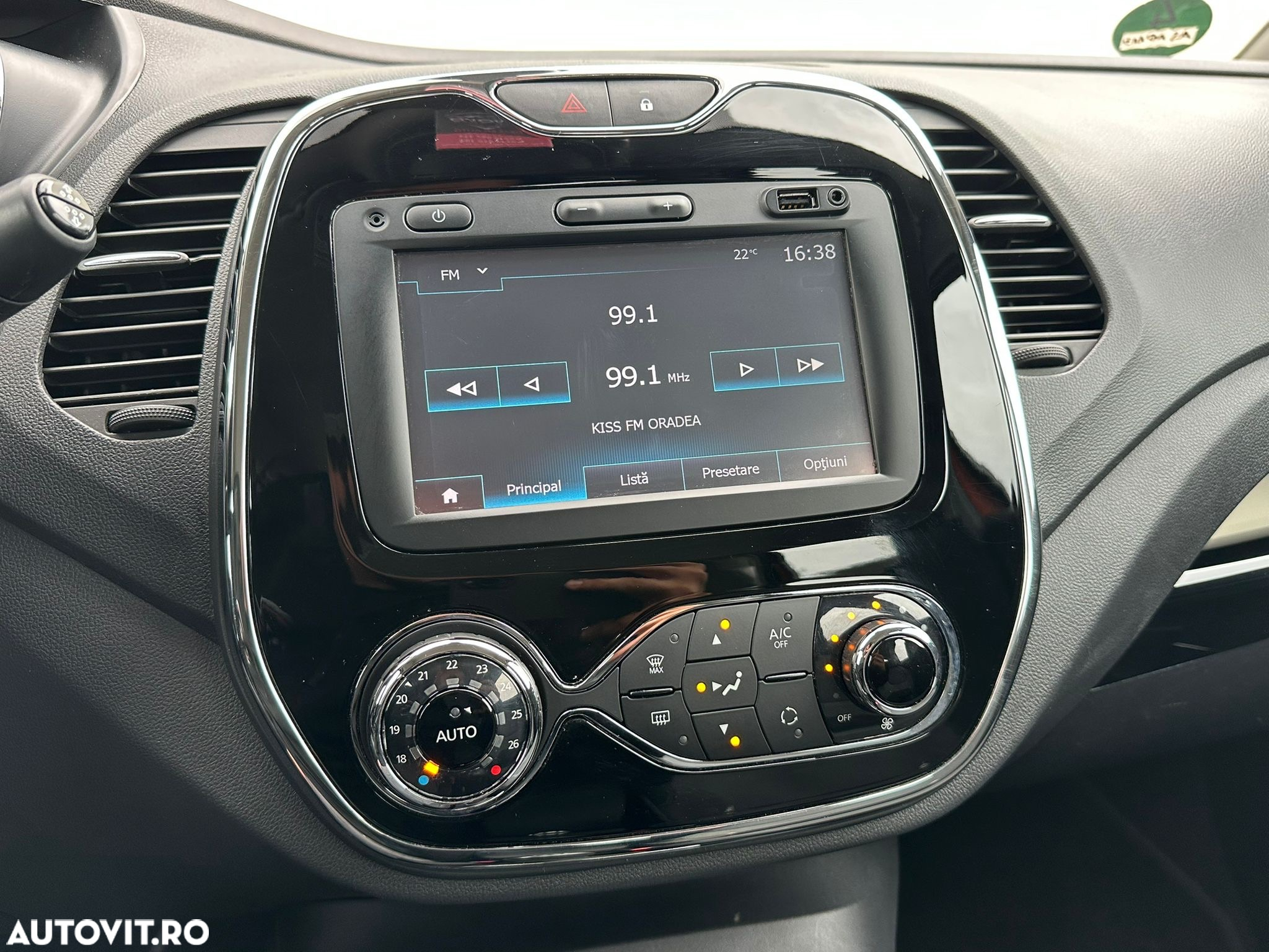 Renault Captur (ENERGY) TCe 90 INTENS - 14