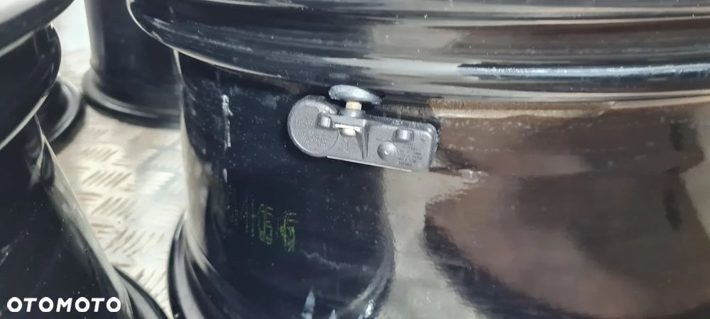 Ford Ranger IV Felgi Aluminiowe 17 6x139.7 - 16