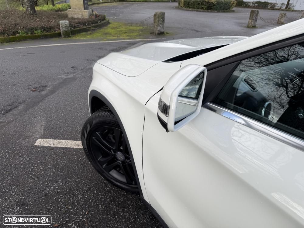 Mercedes-Benz GLA 180 d 7G-DCT Urban - 16