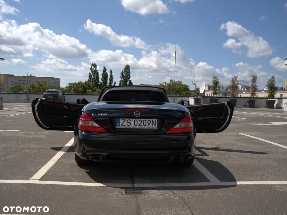 Mercedes-Benz SL - 18