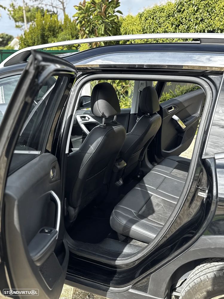 Peugeot 2008 - 14