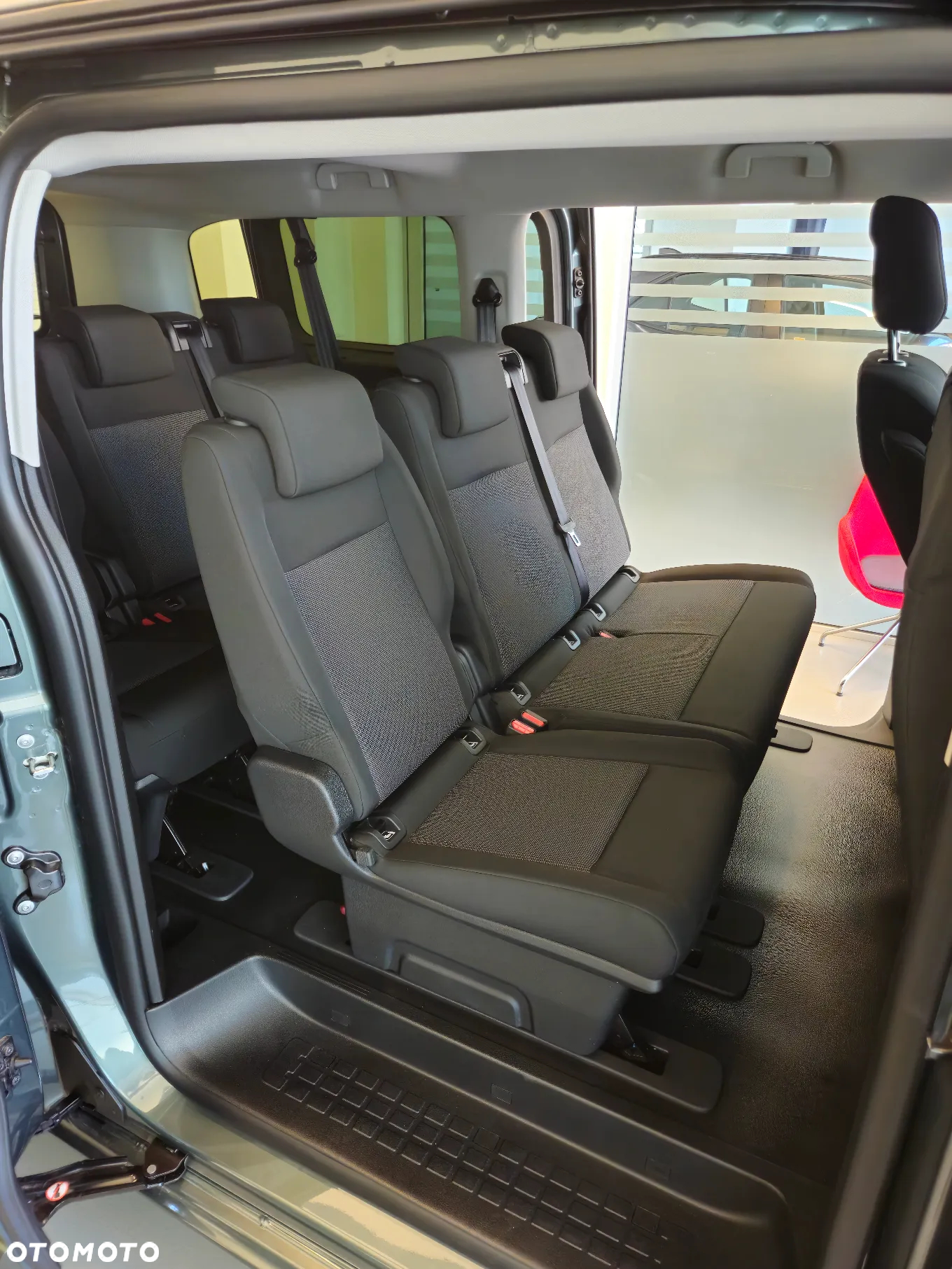 Toyota Proace Verso EV Long 75kWh Business - 14