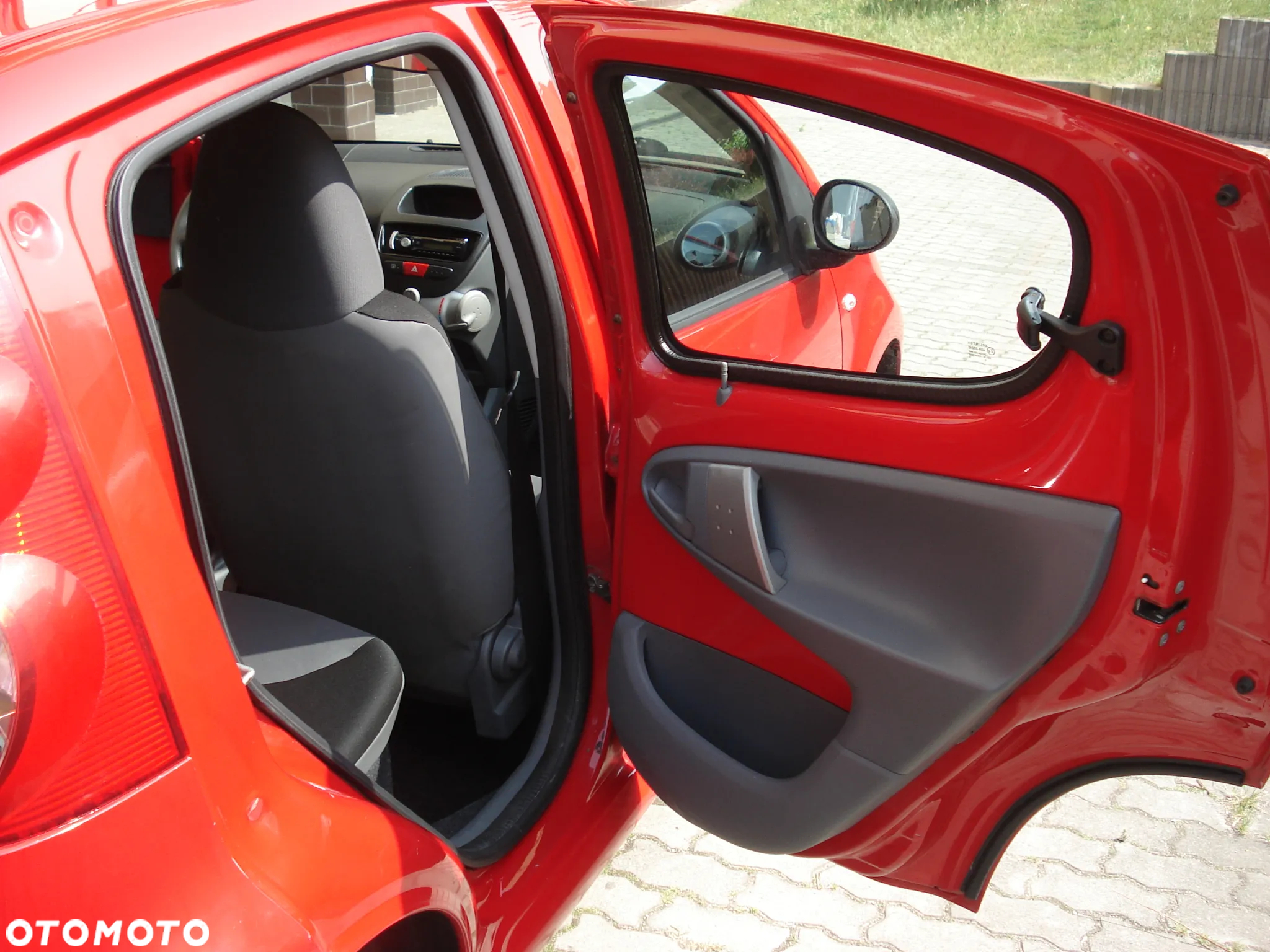 Peugeot 107 1.0 Happy - 9