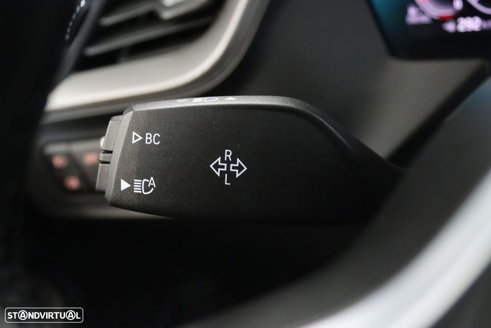 BMW 116 d Pack Desportivo M Auto - 15