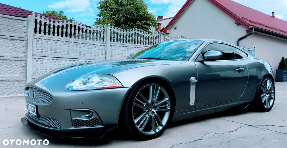 Jaguar XK XKR - 1