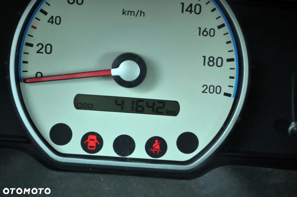 Hyundai i10 1.1 Classic + - 16