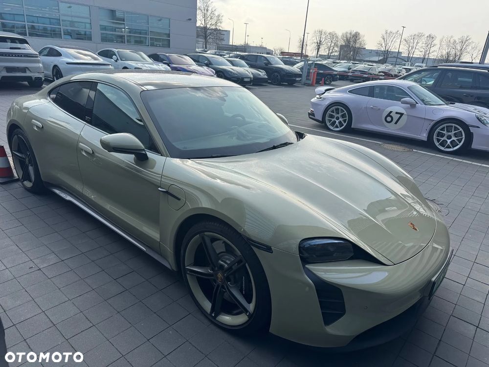 Porsche Taycan - 2