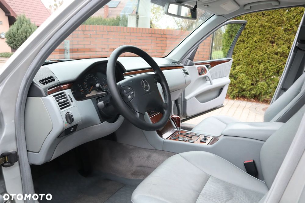 Mercedes-Benz Klasa E 320 Elegance - 9