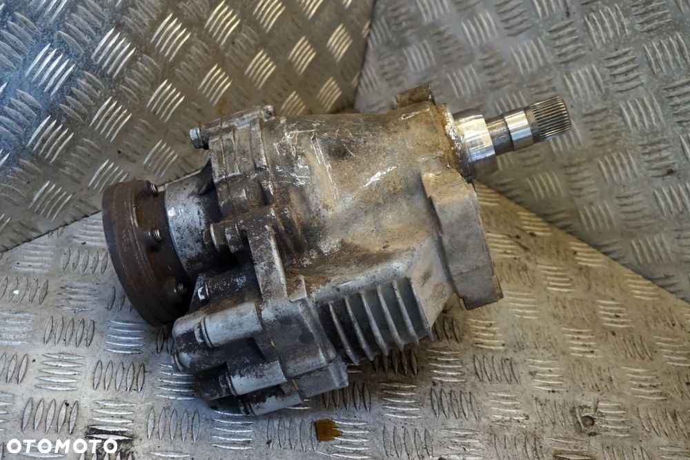 SKRZYNIA ROZDZIELCZA REDUKTOR SUPERB II 3T 2.0 TDI 0AV409053T SKODA 2008-2013 - 2