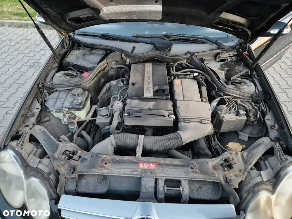 Mercedes-Benz CLK - 26