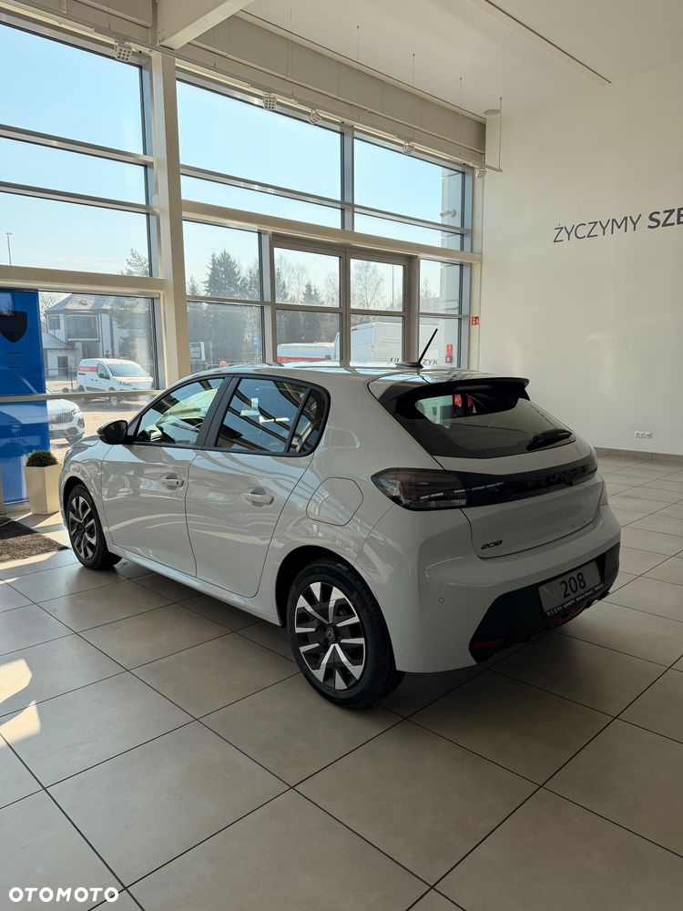 Peugeot 208 - 3