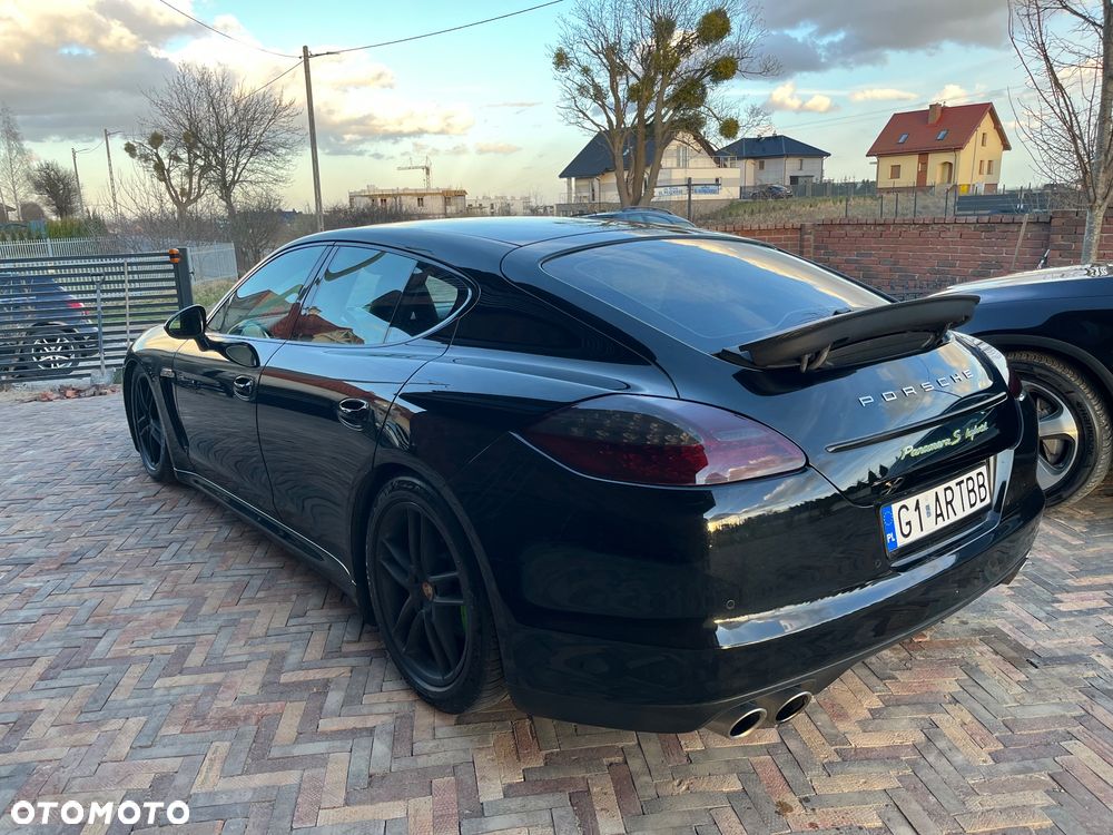 Porsche Panamera - 5