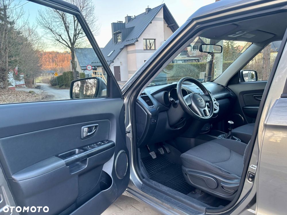 Kia Soul 1.6 CRDI L - 18