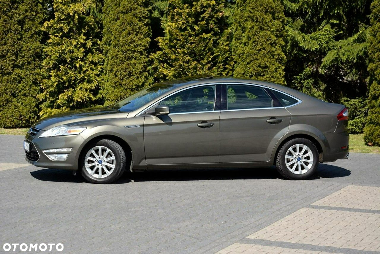 Ford Mondeo 2.0 EcoBoost Titanium - 4